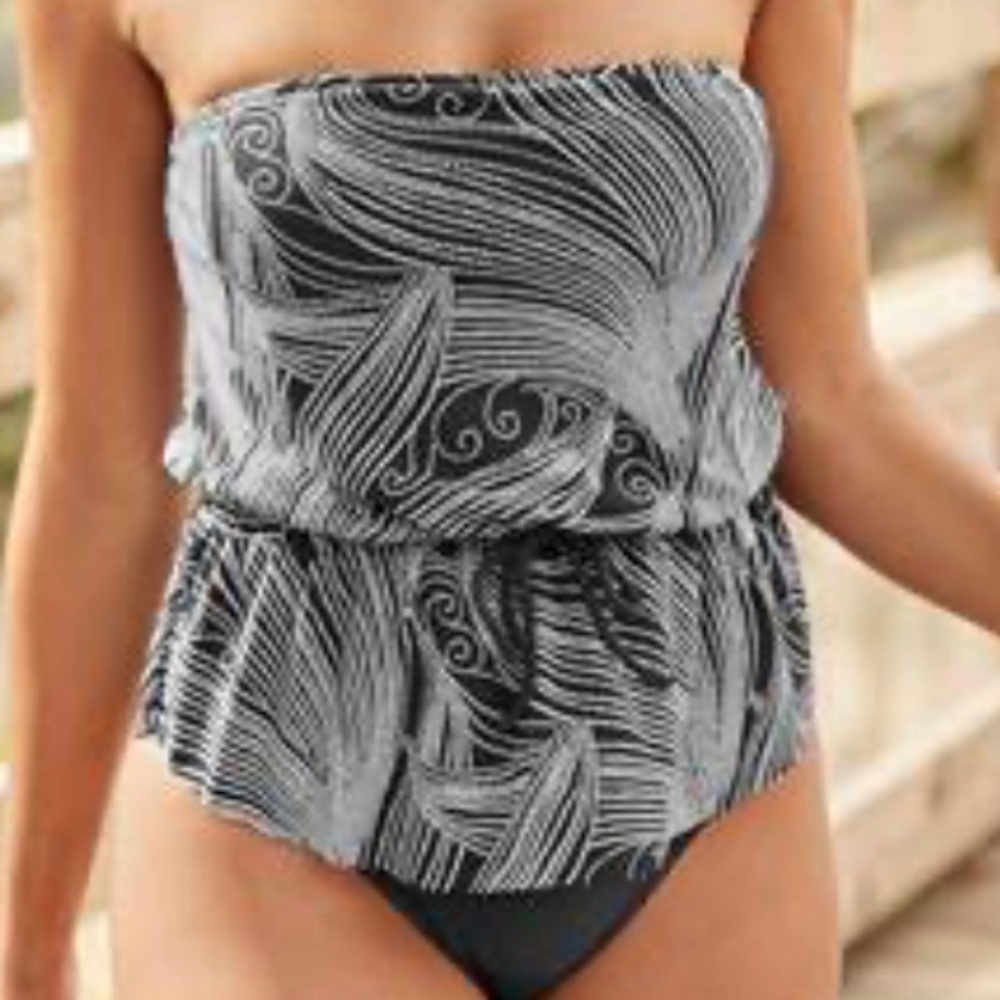 Venus bathing suit top